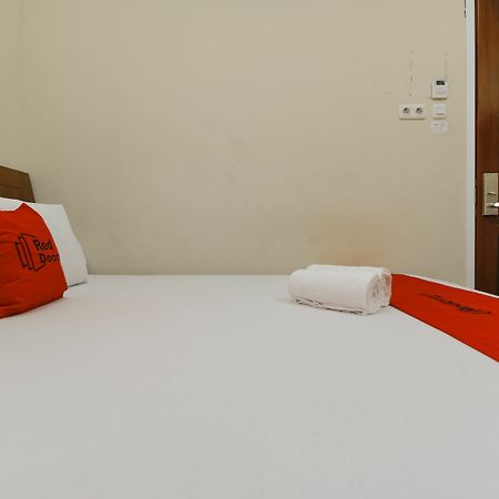 Reddoorz @ Kwitang Jacarta Exterior foto
