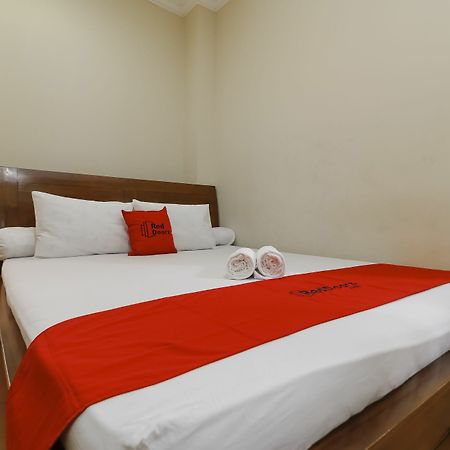 Reddoorz @ Kwitang Jacarta Exterior foto