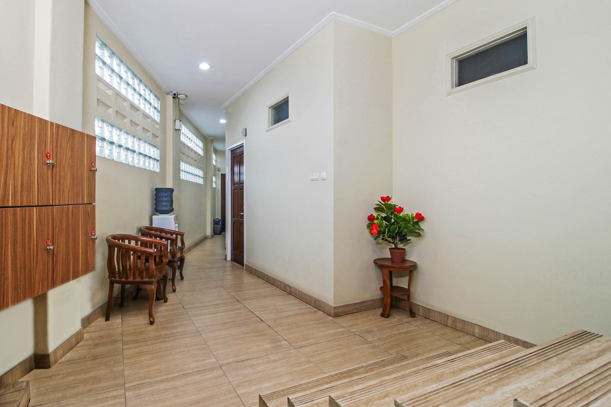 Reddoorz @ Kwitang Jacarta Exterior foto